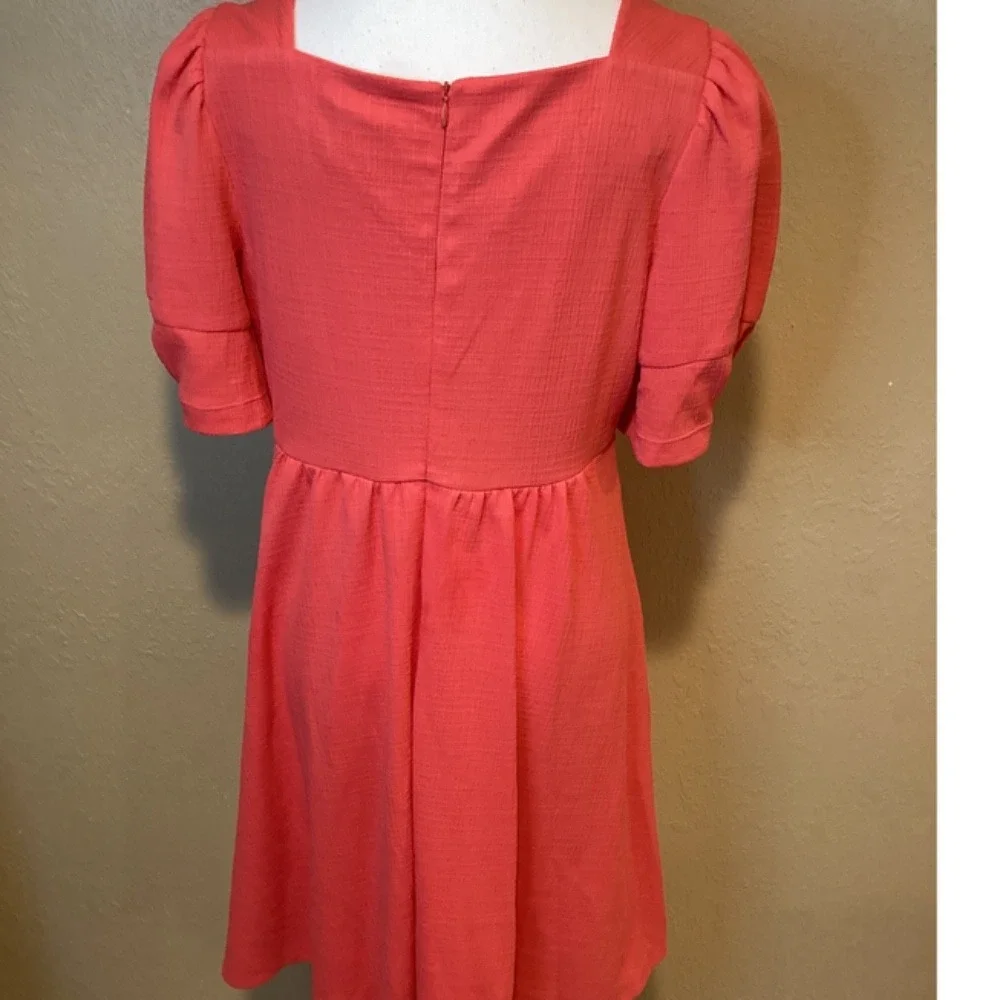 Maison Tara Coral Colored, Square Neck, Puff Sleeve short dress, Size‎ Large